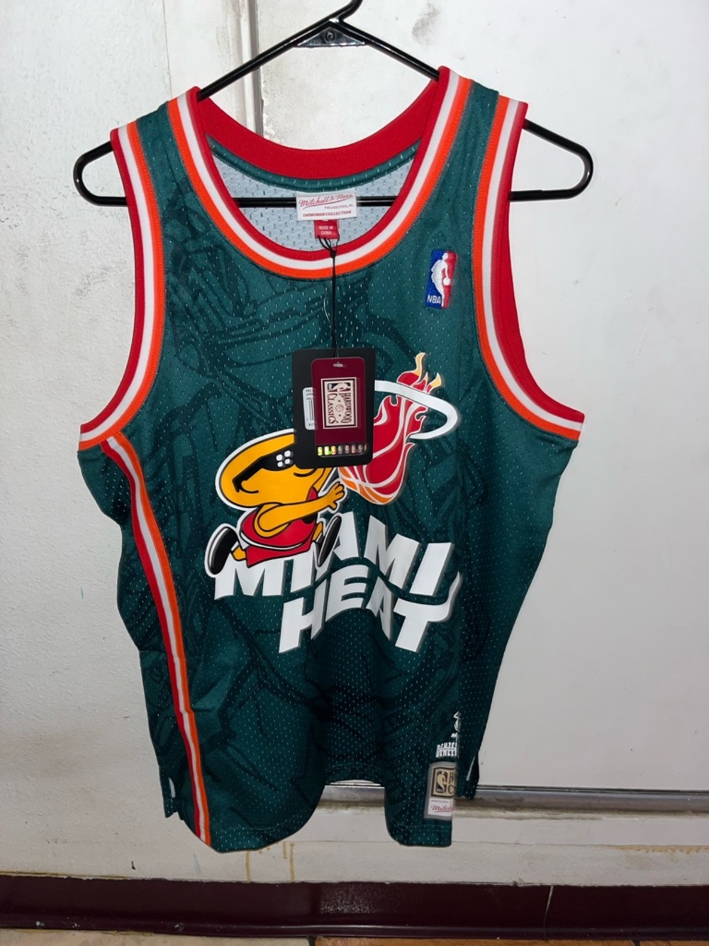 New Mitchell & Ness NBA Miami Heat Mens Denzel Curry X BR Remix Jersey